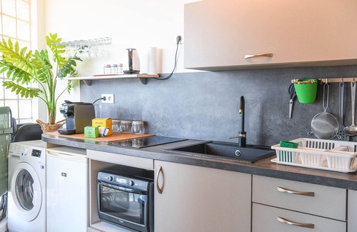 Les Grands Carmes Apartment | Bail mobilité - Studio cosy avec terrasse et vue
