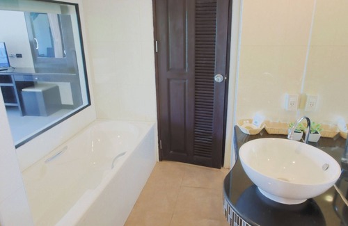Bai Lan Resort | Bailan Beach Resort