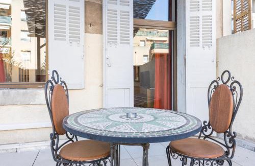 Saint-Charles Apartment | Bain de Soleil ! Terrasse Clim Wifi Netflix