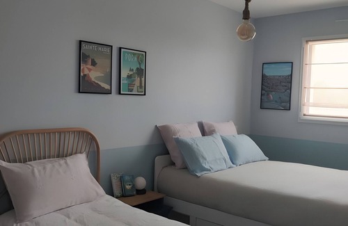 Pornic Bed & Breakfast | 'Bains de Mer' Guest Rooms with Shared Garden, Balcony and Wi-Fi