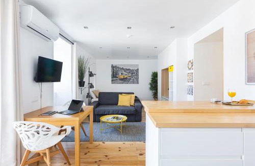Merces Apartment | Bairro Alto Bronze of Art Apartments