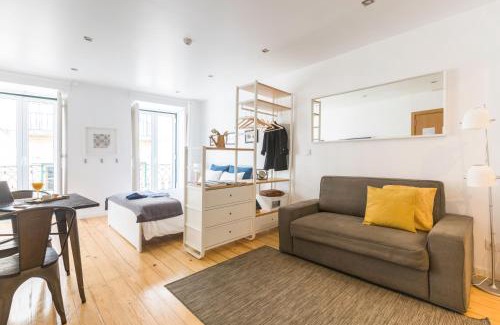 Merces Apartment | Bairro Alto Bronze of Art Apartments
