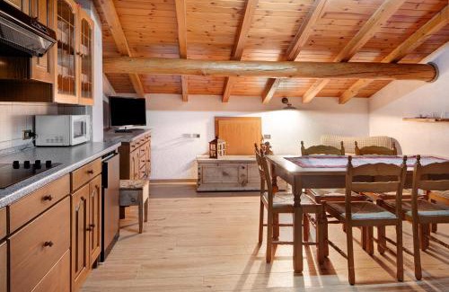 Livigno Apartment | Baita Franz Mansarda 1 Livigno