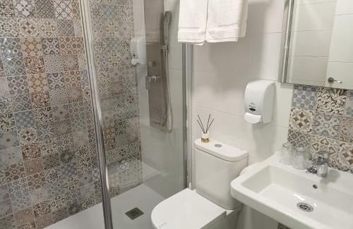 Sarria House | Baixo a Lua Rooming