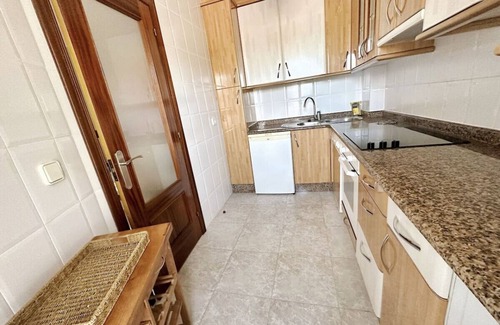 Isla Apartment | Bajo en la playa con piscina - La Arena 4203