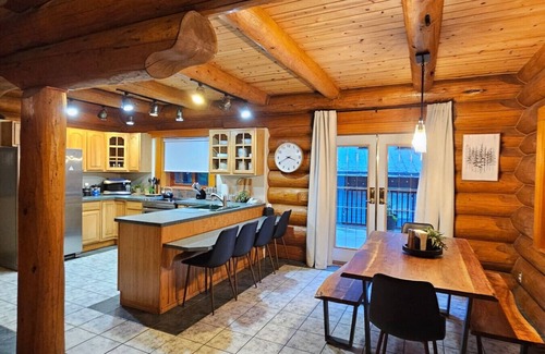 Glacier Cabin | Baker Bliss Chalet-Game Room, Hot Tub, EV Charger