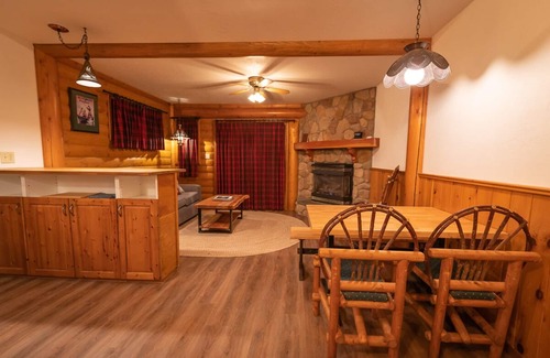 Lake Louise Cabin | Baker Creek | Superior One Bedroom Suite