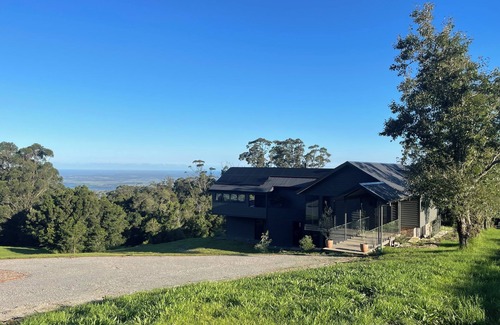Beaumont House | Baker House - Berry Mountain - Ultimate Luxury Country Getaway - NEW LISTING