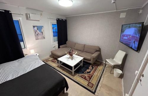Gamla Staden-Nya Staden Hostel | Bakgården Mariestad