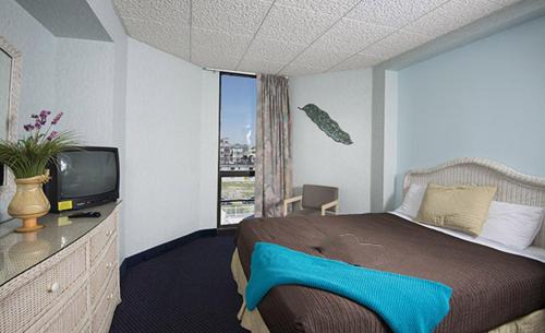 Wildwood Crest Hotel | Bal Harbour Hotels