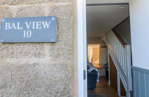 Pendeen House | Bal View