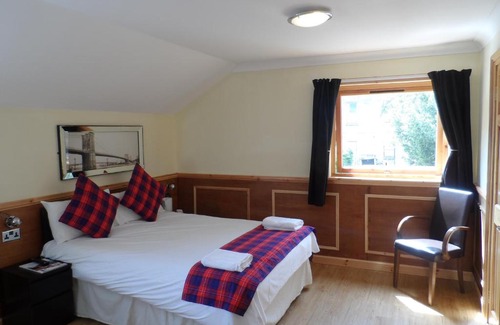 Newington House | Bala House