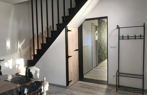 Saint-Dizier House | Balade en forêt