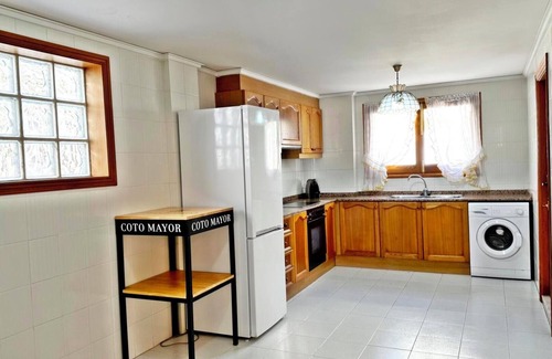 Grau i Platja Ski Chalet | BALADRE CHALET 26 - Four Bedroom Chalet, Sleeps 9