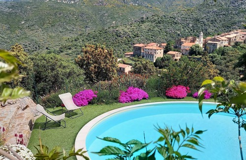 Urtaca Villa | Balagne between sea and mountains: spacious villa, heated swimming pool, beach a