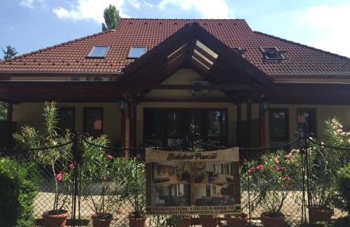 Siofok Aranypart Bed & Breakfast | Balaton Kinizsi Apartman