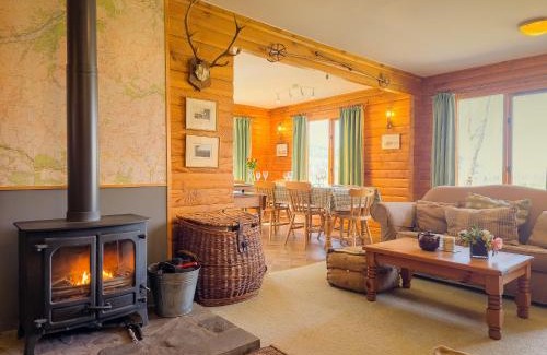 Kingussie House | Balbeag Cottage