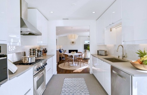 North Park House | Balboa Park Super Luxe Tropical Hideaway minutes to the Zoo, Downtown & Beaches