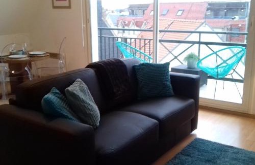 Wimereux Apartment | Balcon avec vue panoramique de la mer, le village et la campagne - parking privé