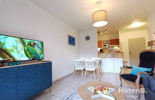 Limoges Apartment | "Balcons de Renoir" - Parking & Pool - Limoges Centre