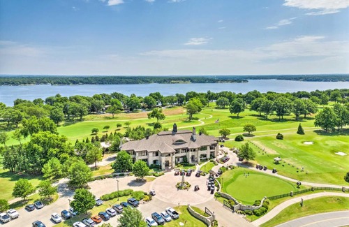Afton Apartment | Balcony and Lake View Modern Condo in Monkey Island
