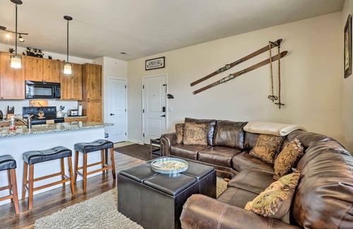 Silvercreek Condo | Balcony & Grill: Mtn-View Retreat in Granby!