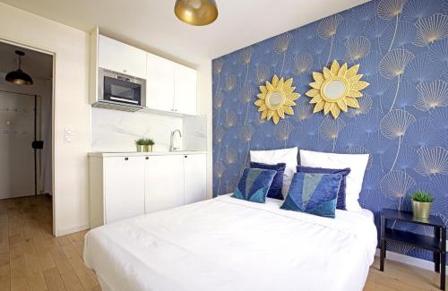 Combat Apartment | Balcony studio near Buttes Chaumont