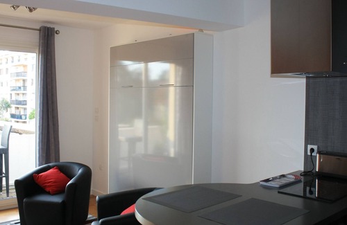 Saint - Michel Apartment | BALCONY STUDIO ON COURTYARD - BUSCA DISTRICT GARDEN PLANTS