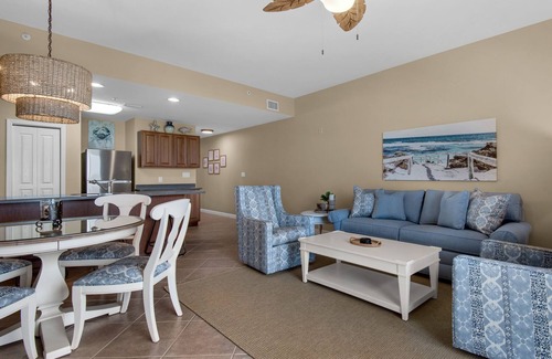 Fort Walton Beach - Destin Condo | Balcony Views of the Gulf, Zero-Entry Pool, Free Beach Chair Service