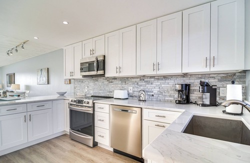 Indian Shores Condo | Balcony & Views: Sunny Indian Shores Condo!