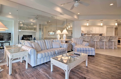 Lake Ozark Condo | Balcony w/Water Views: Lake Ozark Retreat!