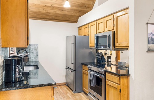 Branson West Cabin | Baldknobber Ridge Escape | West Branson Cabin!
