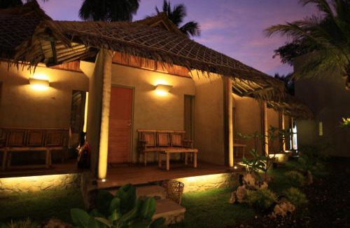 Batu Karas Resort | Bale Karang Cottages