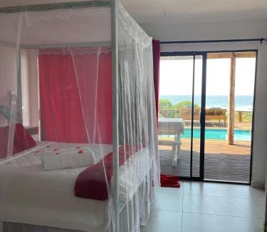 Zitundo House | Baleia Azul 14
