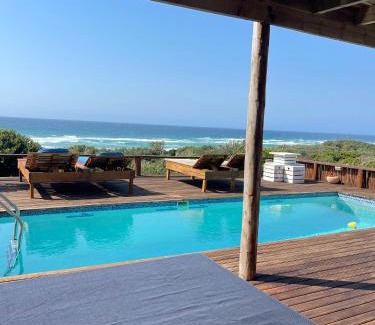 Zitundo House | Baleia Azul 14