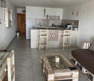 Zitundo House | Baleia Azul 14