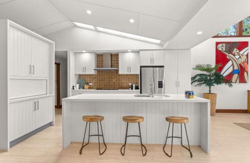 Vincentia House | Bali Beach House by Experience Jervis Bay