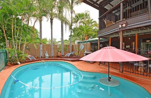 Toogoom House | Bali on the Beach, absolute frontage,lawn access