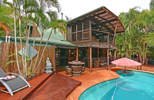Toogoom House | Bali on the Beach, absolute frontage,lawn access