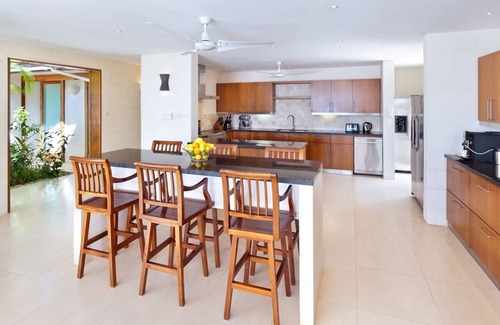 Merlin Bay Villa | Balinese Villa with Ocean Views and Pool - Tom Tom