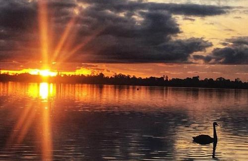 Lake Wendouree Apartment | Ballarat - On the Lake with gift voucher