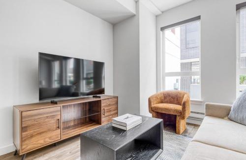 West Woodland Apartment | Ballard 1BR w BBQ Lounge WD onsite retail SEA-327