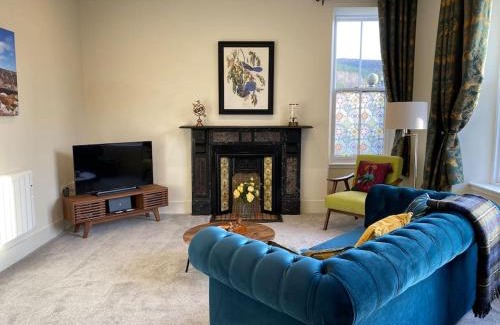 Ballater Apartment | Ballater, Entire home hosted by Catherine
