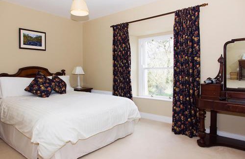 Brittas Bay Bed & Breakfast | Ballinclea House Bed and Breakfast