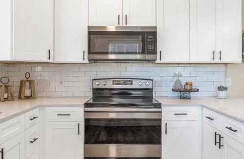Goodyear Apartment | BallparkVilla 1BD 2 - One Bedroom Apartment, Sleeps 2