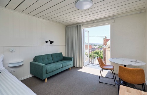 Launceston CBD Hotel | Balmoral On York