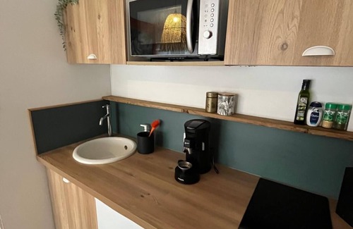 Calais City Center Apartment | Balneo apartment near the beach/L'Eden