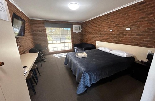 Balranald Hotel | Balranald Colony Inn Motel