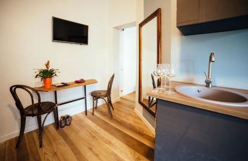Grizinkalns Apartment | Baltic Design Apartments with free Parking and self check in