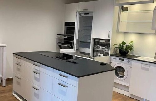 Dusternbrook Apartment | Baltic Sea at its finest/luxury apartment in Maritim with super kitchen/10 m sunny balcony TG